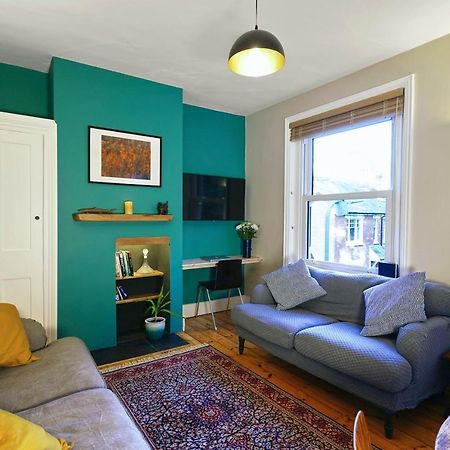 Tastefully Decorated 1-Bed With Free Parking - At Hem Apartamento Winchester Exterior foto